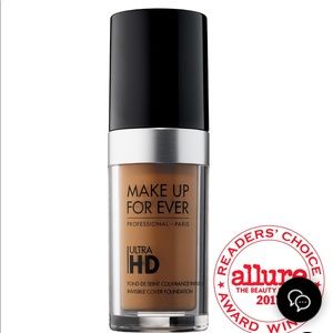 MakeUp For Ever Ultra HD Foundation in Y445